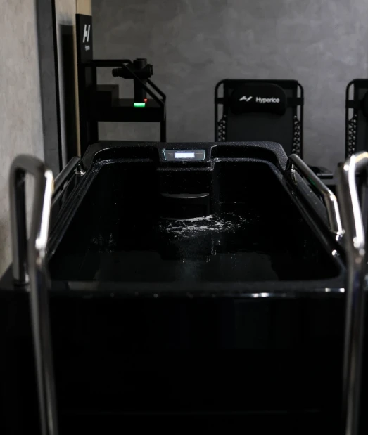 Top view of Avantopool Kinos Plus cold plunge unit